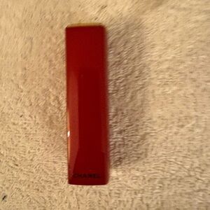 Chanel Rouge Allure Velvet No 2